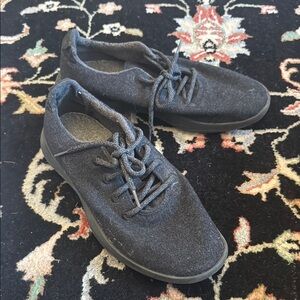 Allbirds Black Sneakers Minimalist Design